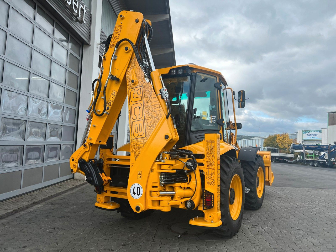 JCB 4CX / Klappschaufel / Dual Drive / Sonderedition - Екскаватор-навантажувач: фото 4 JCB 4CX / Klappschaufel / Dual Drive / Sonderedition - Екскаватор-навантажувач: фото 4
