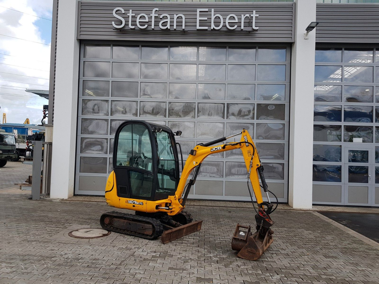 JCB 8018 / 3.420h / hydrl. Grabenräumer / Tieflöffel - Міні-екскаватор: фото 1 JCB 8018 / 3.420h / hydrl. Grabenräumer / Tieflöffel - Міні-екскаватор: фото 1