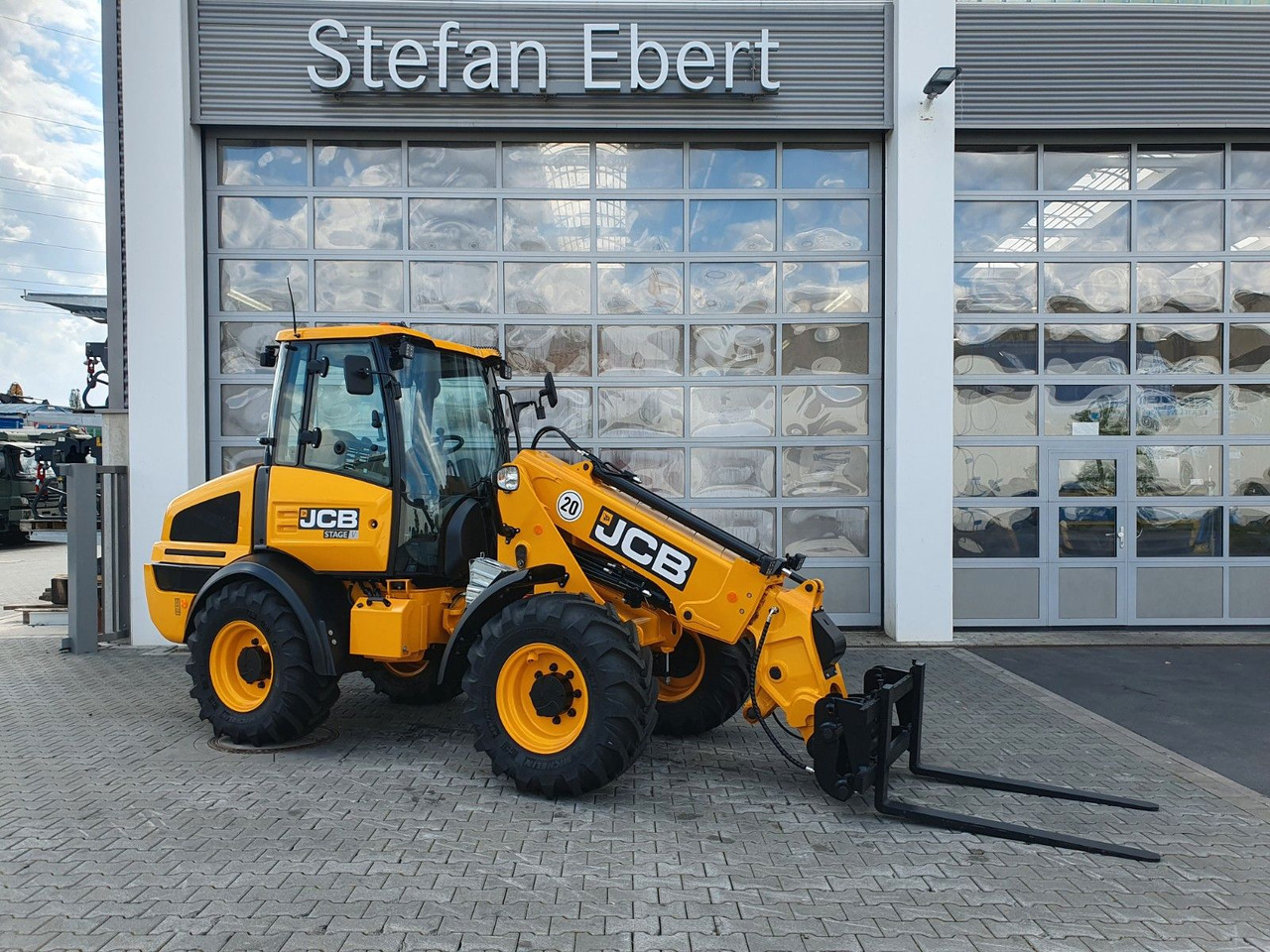 JCB TM 220 SV C / Neufahrzeug / Teleskop / Gabel - Колісний навантажувач: фото 2 JCB TM 220 SV C / Neufahrzeug / Teleskop / Gabel - Колісний навантажувач: фото 2