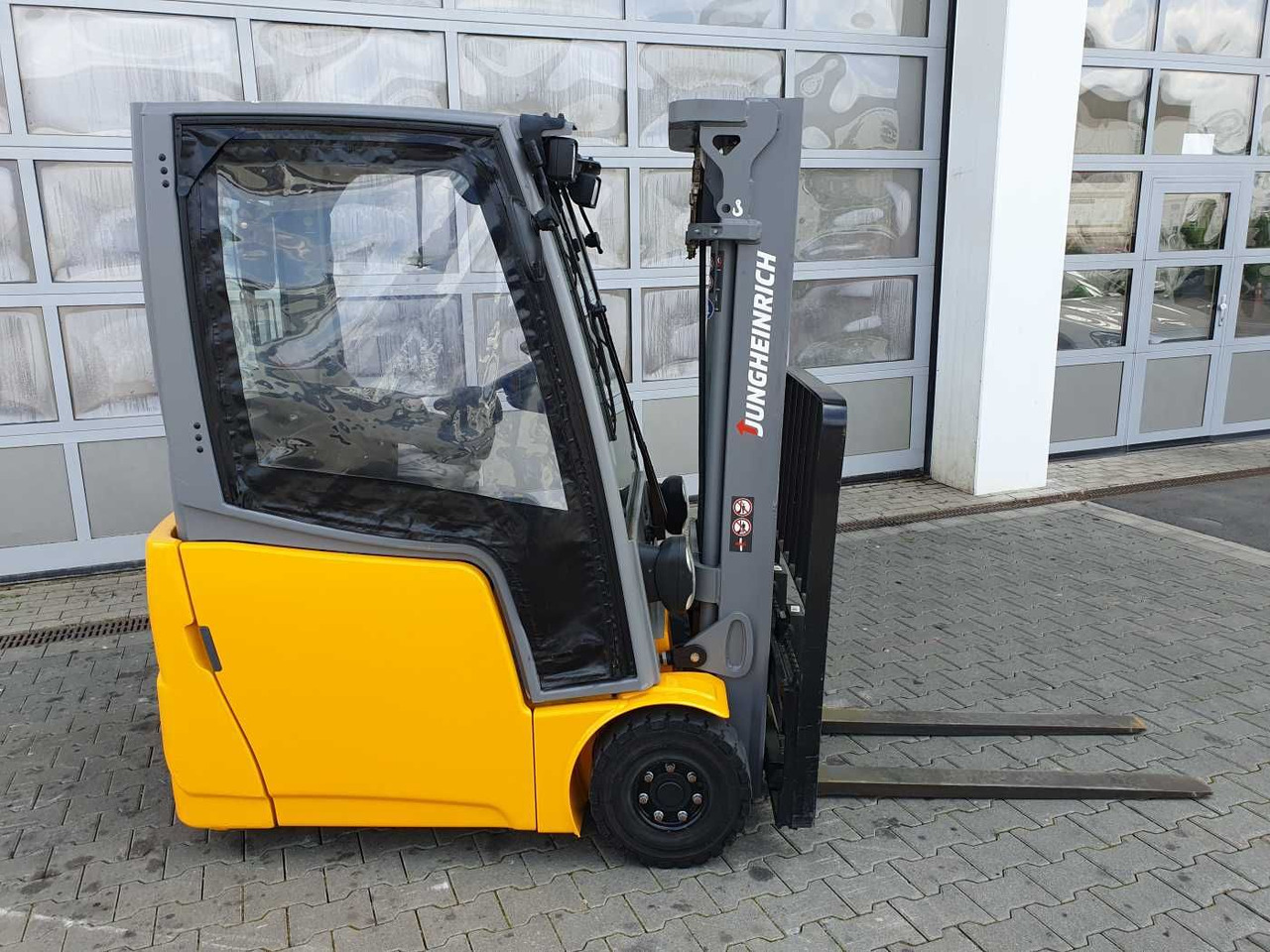 Jungheinrich EFG 215 / Triplex 4.25m / SS / nur 1.680h / 2021 - Електронавантажувач: фото 3 Jungheinrich EFG 215 / Triplex 4.25m / SS / nur 1.680h / 2021 - Електронавантажувач: фото 3