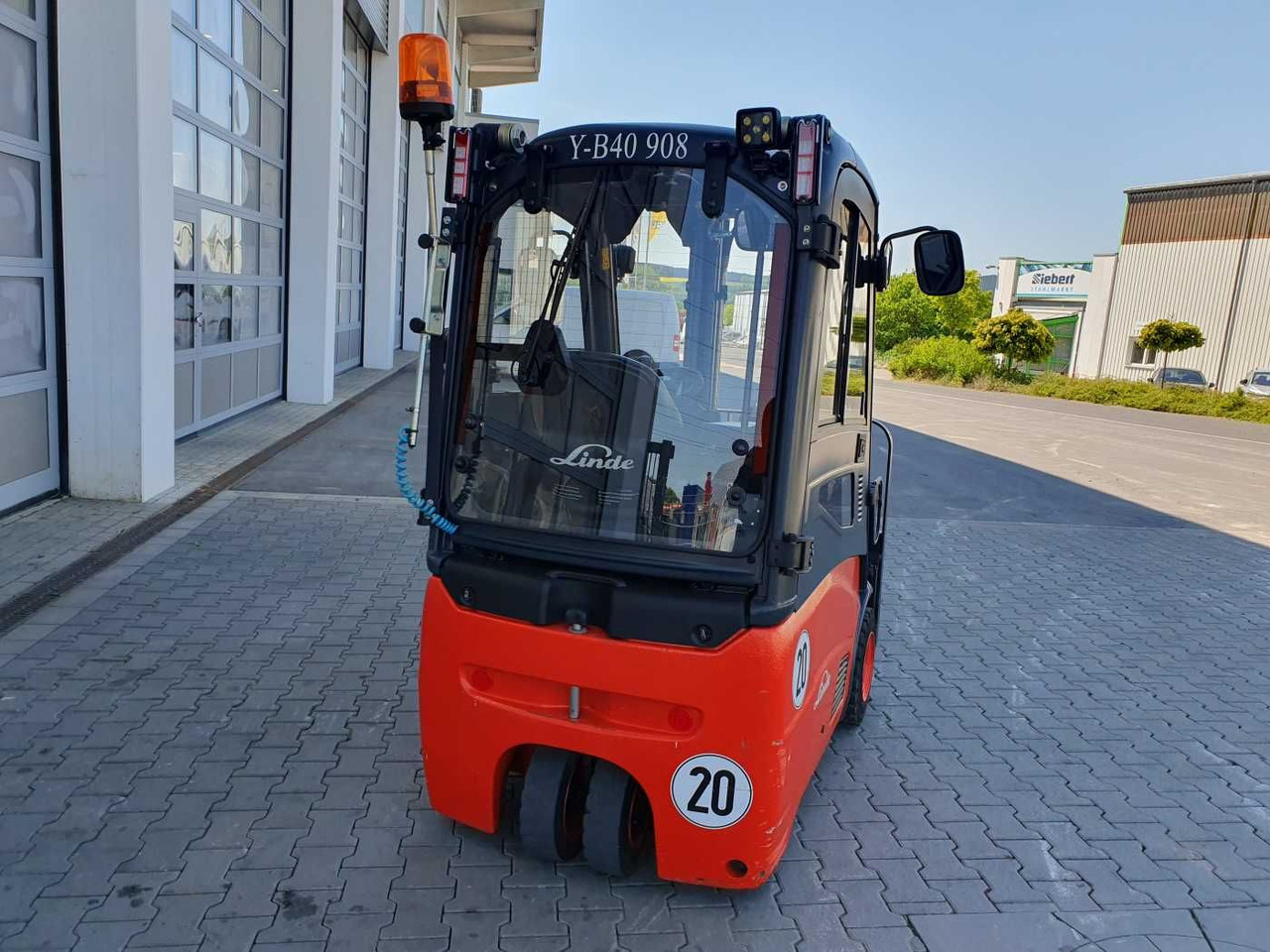 Linde E14 - 01 / Triplex: 4.10m! / SS / nur 1.003h! - Електронавантажувач: фото 4 Linde E14 - 01 / Triplex: 4.10m! / SS / nur 1.003h! - Електронавантажувач: фото 4