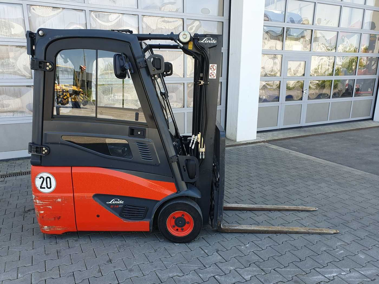Linde E14 - 01 / Triplex: 4.10m! / SS / nur 2.899h! - Електронавантажувач: фото 2 Linde E14 - 01 / Triplex: 4.10m! / SS / nur 2.899h! - Електронавантажувач: фото 2