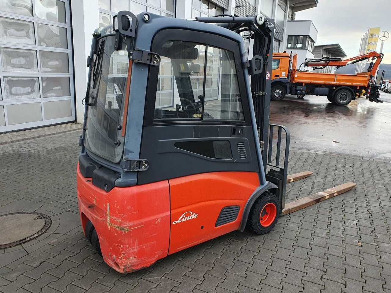 Linde E18 - 01 / Triplex: 4.50m! / SS / nur 5.672h! - Електронавантажувач: фото 4 Linde E18 - 01 / Triplex: 4.50m! / SS / nur 5.672h! - Електронавантажувач: фото 4