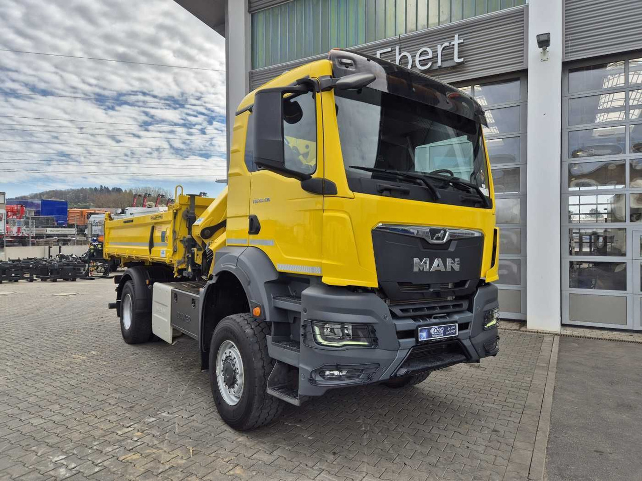 MAN TGS 18.430 4x4 BL Kran HMF 1130K-RCS Funk AHK - Вантажівка з маніпулятором: фото 3 MAN TGS 18.430 4x4 BL Kran HMF 1130K-RCS Funk AHK - Вантажівка з маніпулятором: фото 3