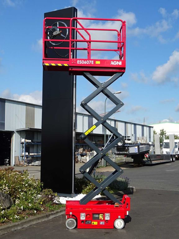 Magni ES0607E Scherenbühne // 5.6m Arbeitshöhe Magni ES0607E Scherenbühne // 5.6m Arbeitshöhe - Ножичний підйомник: фото 5 Magni ES0607E Scherenbühne // 5.6m Arbeitshöhe Magni ES0607E Scherenbühne // 5.6m Arbeitshöhe - Ножичний підйомник: фото 5