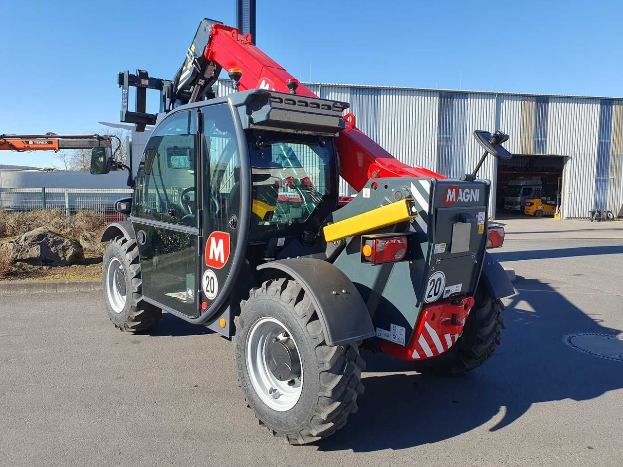 Magni TH 3.6-D5/D / 3to - 5,8m / 75PS - Навантажувач телескопічний: фото 4 Magni TH 3.6-D5/D / 3to - 5,8m / 75PS - Навантажувач телескопічний: фото 4