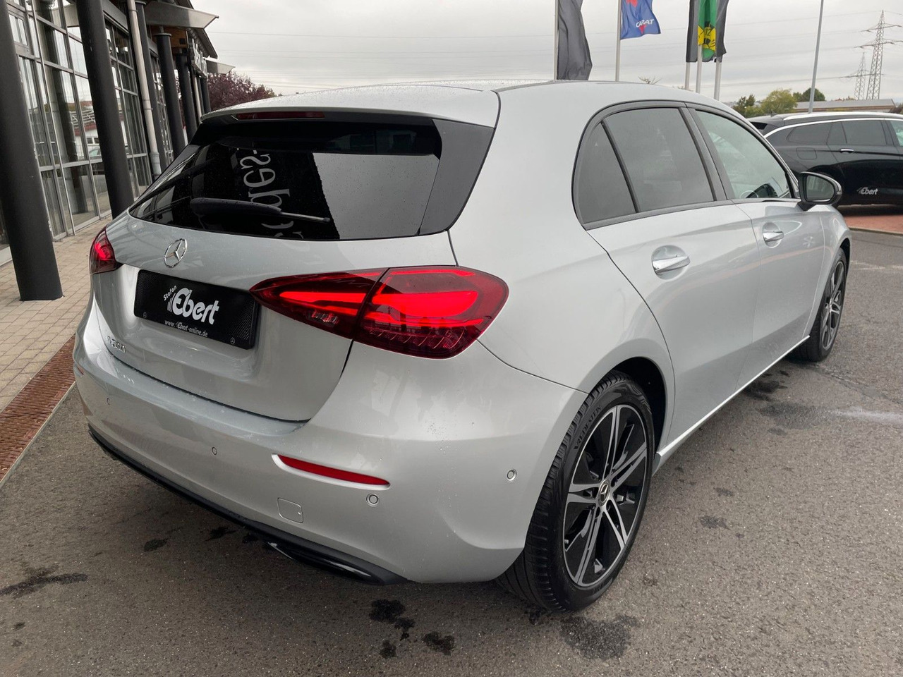 Mercedes-Benz A 200 Progressive Ambiente+R-Kamera+ - Седан: фото 4 Mercedes-Benz A 200 Progressive Ambiente+R-Kamera+ - Седан: фото 4