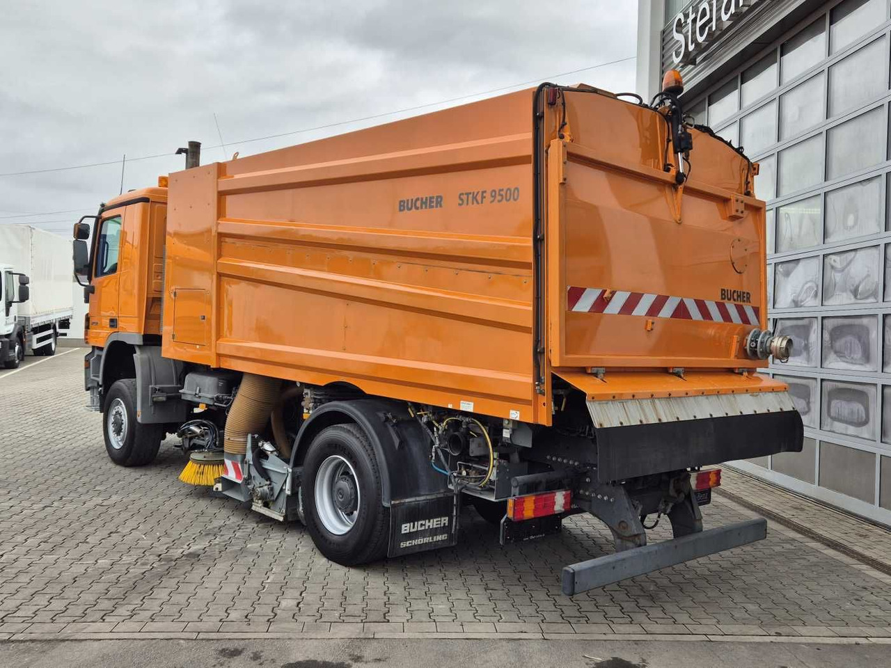 Mercedes-Benz Actros 2032 A 4x4 Bucher STKF 9500 Airport 30x в лізинг Mercedes-Benz Actros 2032 A 4x4 Bucher STKF 9500 Airport 30x: фото 15