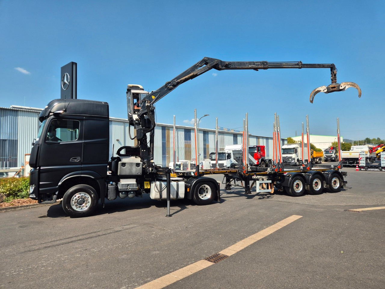 Mercedes-Benz Arocs 1853 LS 4x4 HAD Palfinger Q170Z96+Doll H3L - Лісовоз, Вантажівка з маніпулятором: фото 3 Mercedes-Benz Arocs 1853 LS 4x4 HAD Palfinger Q170Z96+Doll H3L - Лісовоз, Вантажівка з маніпулятором: фото 3
