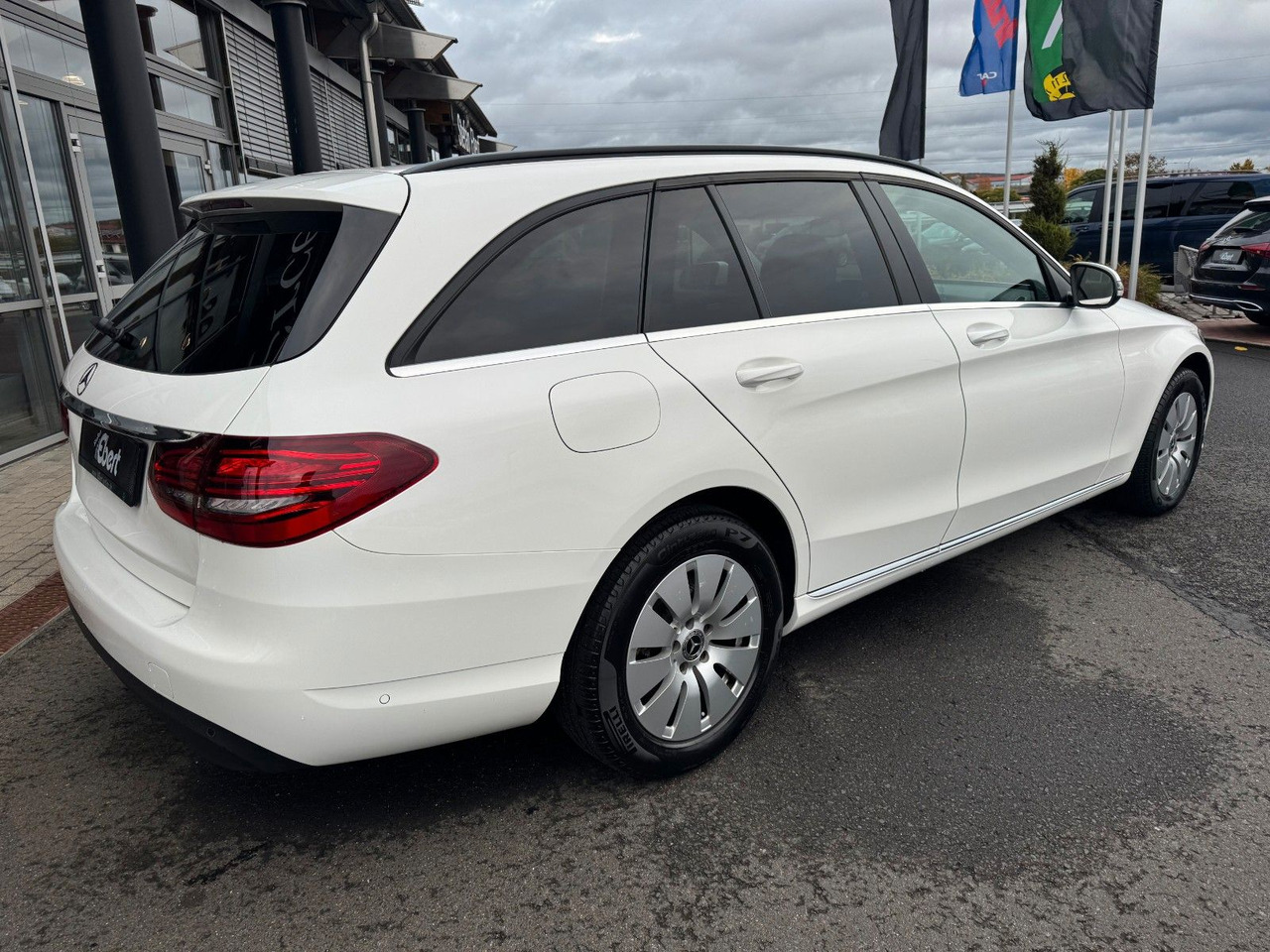 Mercedes-Benz C 180d T LED+RKamera+SHZ+DAB - Універсал: фото 4 Mercedes-Benz C 180d T LED+RKamera+SHZ+DAB - Універсал: фото 4