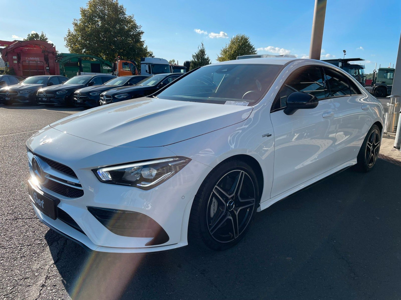Mercedes-Benz CLA 35 AMG Aero+TotW+R-Kamera+Ambiente - Авто купе: фото 2 Mercedes-Benz CLA 35 AMG Aero+TotW+R-Kamera+Ambiente - Авто купе: фото 2