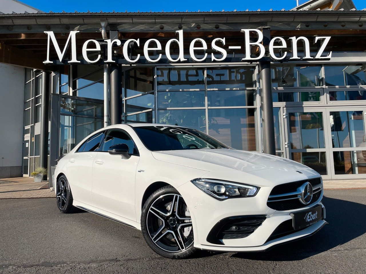 Mercedes-Benz CLA 35 AMG Aero+TotW+R-Kamera+Ambiente - Авто купе: фото 1 Mercedes-Benz CLA 35 AMG Aero+TotW+R-Kamera+Ambiente - Авто купе: фото 1