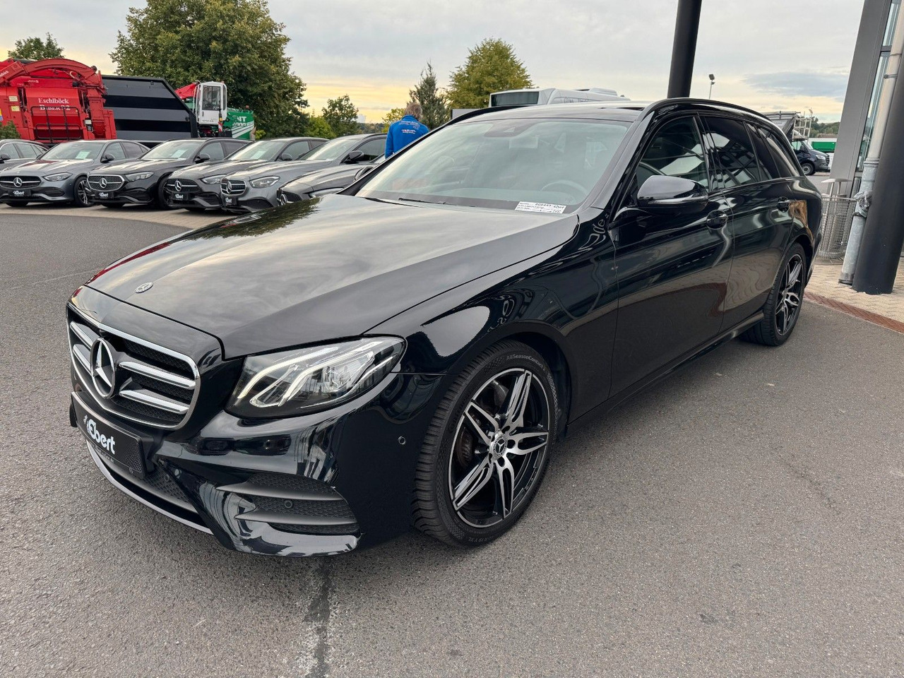 Mercedes-Benz E 220d T 4M+AMG+Pano+Brum+360+Night - Універсал: фото 2 Mercedes-Benz E 220d T 4M+AMG+Pano+Brum+360+Night - Універсал: фото 2