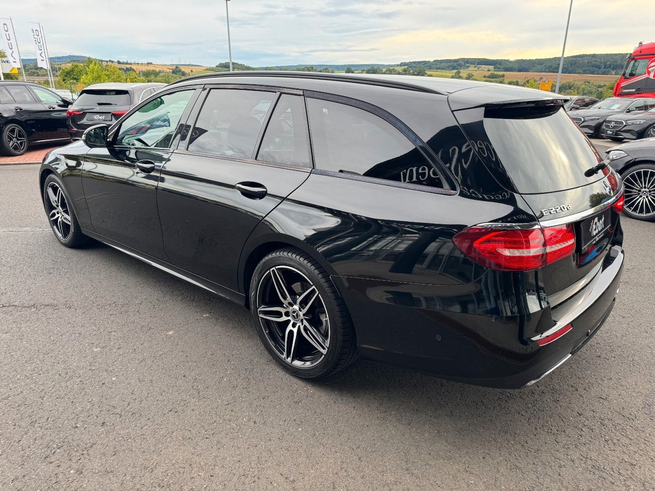 Mercedes-Benz E 220d T 4M+AMG+Pano+Brum+360+Night - Універсал: фото 3 Mercedes-Benz E 220d T 4M+AMG+Pano+Brum+360+Night - Універсал: фото 3
