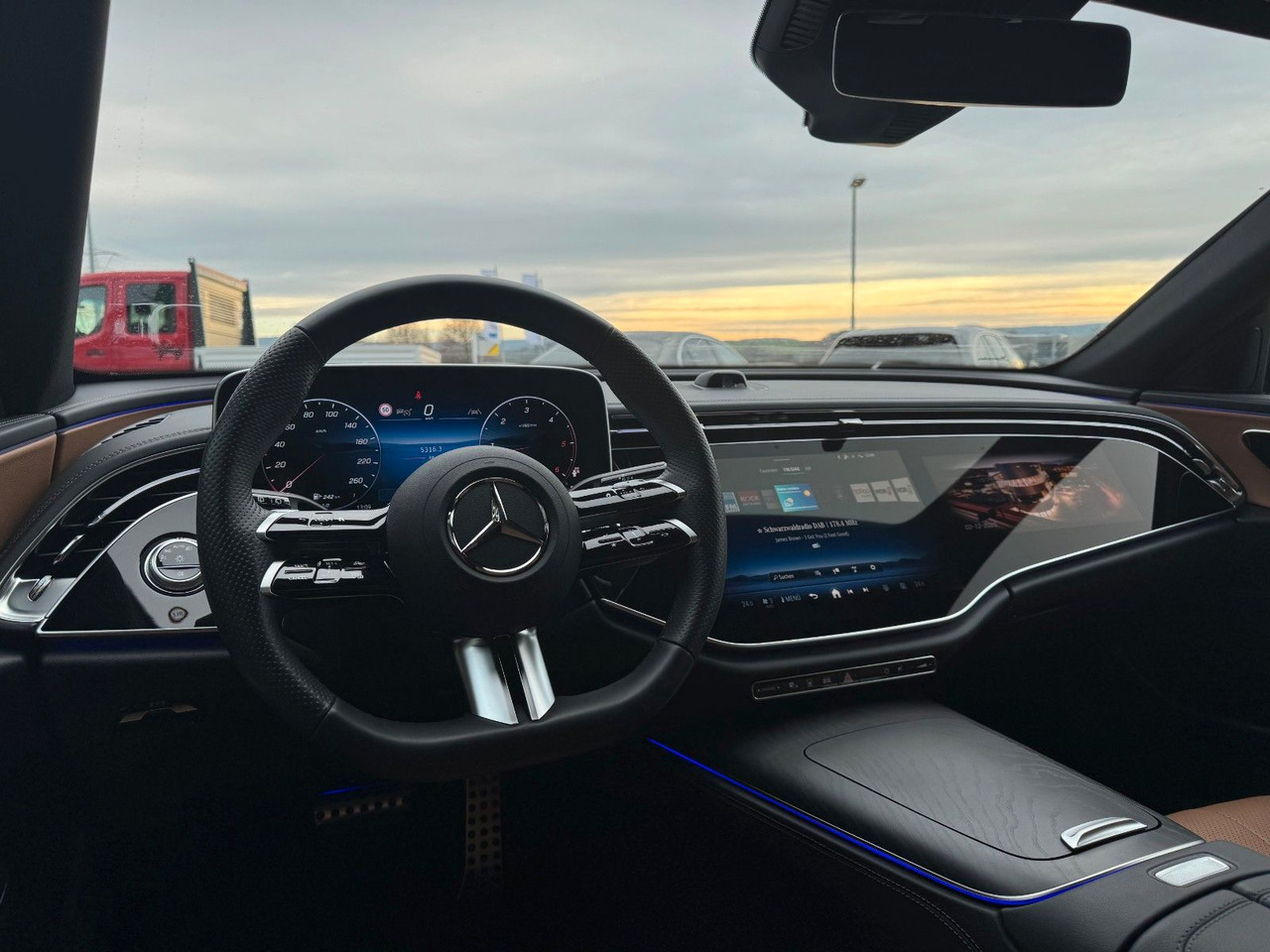 Універсал Mercedes-Benz E 220d T AMG+Hyperscreen+Leder+AHK+DistrPro+STH: фото 17