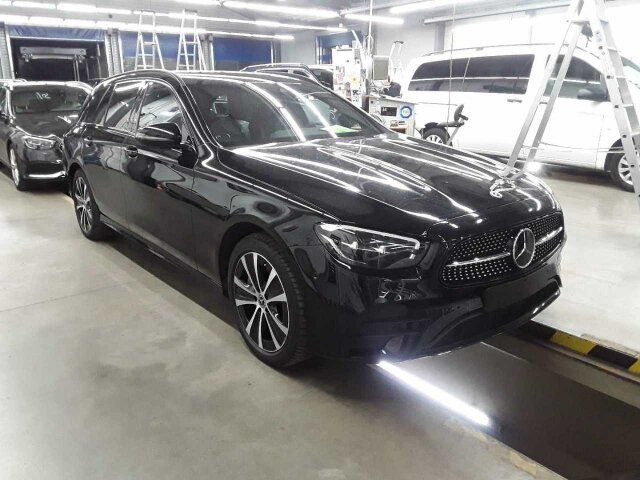 Mercedes-Benz E 300 T de 4M AMG+AHK+Distr+Burm+ R-Kamera+Carpl - Легковий автомобіль: фото 2 Mercedes-Benz E 300 T de 4M AMG+AHK+Distr+Burm+ R-Kamera+Carpl - Легковий автомобіль: фото 2