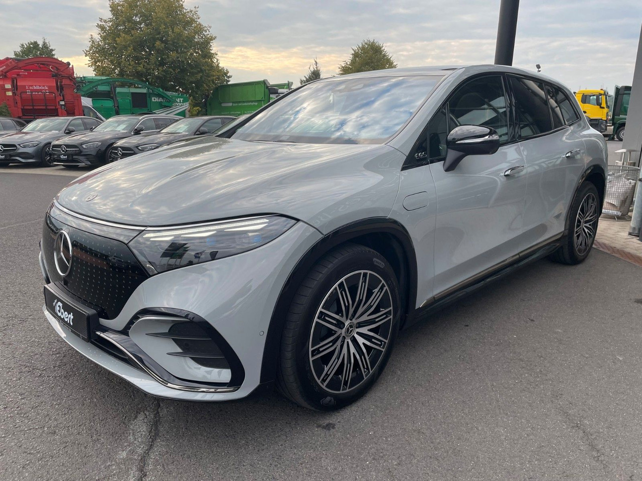 Mercedes-Benz EQS SUV 580 AMG DigL+AIR+HUD+Hyper+Burm+Pano - Позашляховик: фото 2 Mercedes-Benz EQS SUV 580 AMG DigL+AIR+HUD+Hyper+Burm+Pano - Позашляховик: фото 2