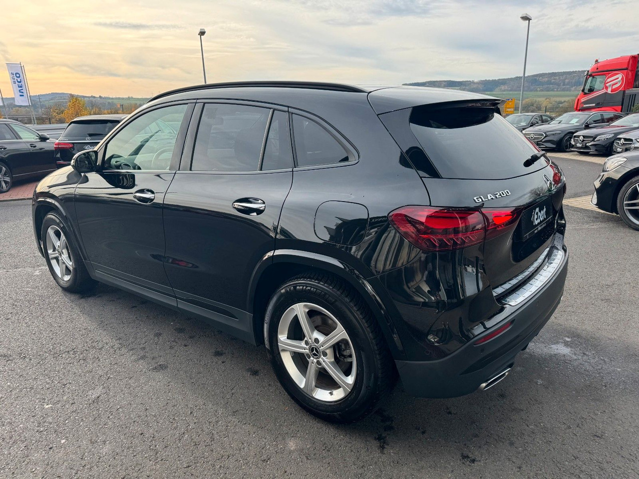 Mercedes-Benz GLA 200 AMG+Pano+Distr+Ambiente+Multibeam+ - Позашляховик: фото 3 Mercedes-Benz GLA 200 AMG+Pano+Distr+Ambiente+Multibeam+ - Позашляховик: фото 3