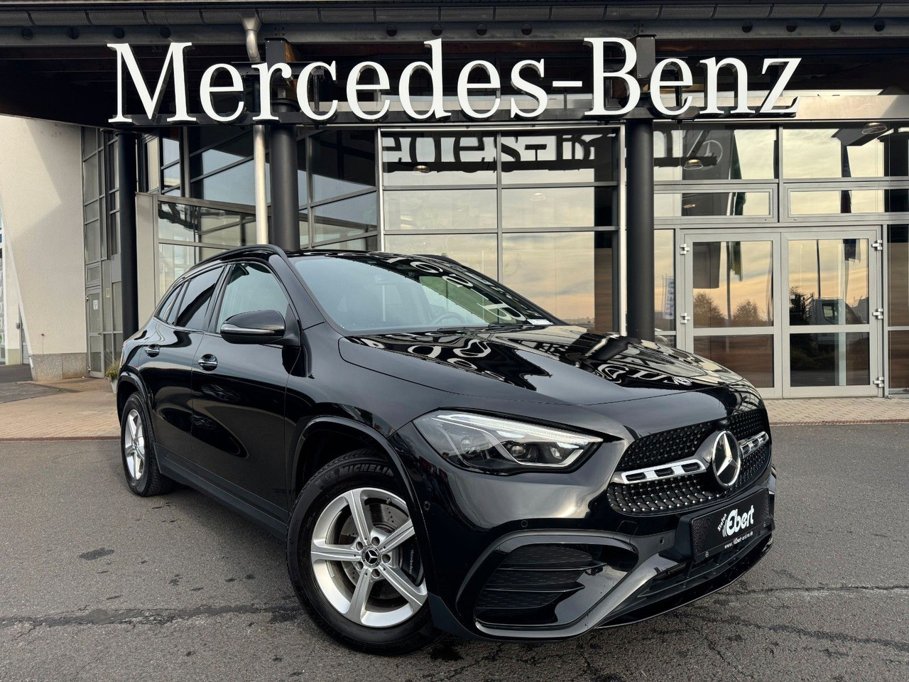 Mercedes-Benz GLA 200 AMG+Pano+Distr+Ambiente+Multibeam+ - Позашляховик: фото 1 Mercedes-Benz GLA 200 AMG+Pano+Distr+Ambiente+Multibeam+ - Позашляховик: фото 1