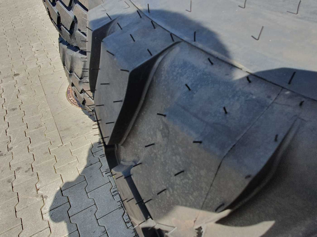 Колесо в категорії Сільськогосподарська техніка Mercedes-Benz Radlader Reifen mit Felge / NEU / lagernd: фото 11 Колесо в категорії Сільськогосподарська техніка Mercedes-Benz Radlader Reifen mit Felge / NEU / lagernd: фото 11