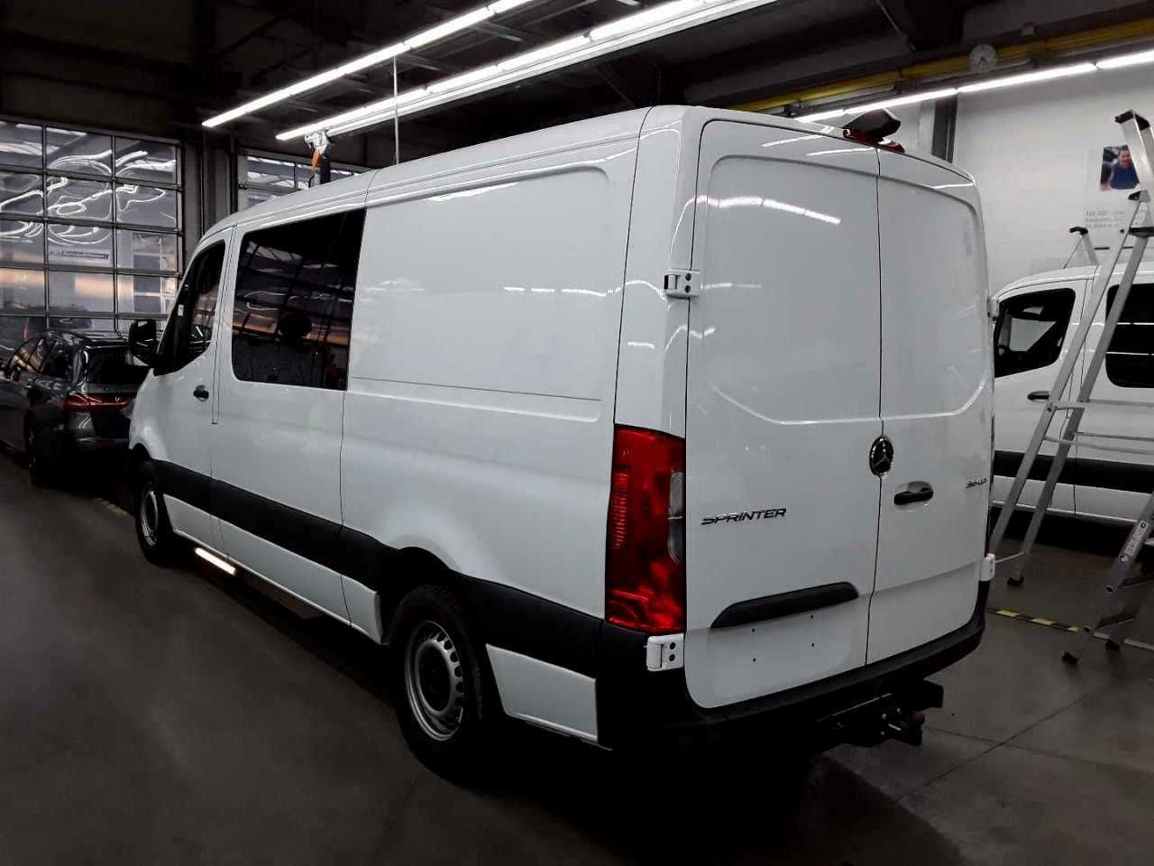 Mercedes-Benz Sprinter 315 CDI DoKa/Mixto AHK3,5t Klima Kamera - Суцільнометалевий фургон, Вантажопасажирський фургон: фото 4 Mercedes-Benz Sprinter 315 CDI DoKa/Mixto AHK3,5t Klima Kamera - Суцільнометалевий фургон, Вантажопасажирський фургон: фото 4