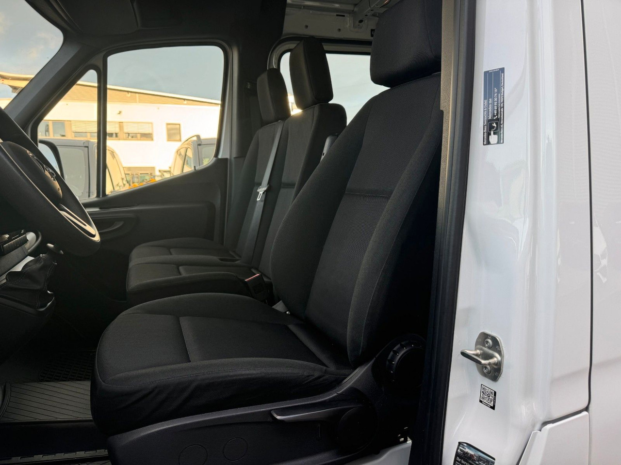 Пасажирський фургон, Вантажопасажирський фургон Mercedes-Benz Sprinter 315 CDI Kompakt Flachdach Mixto/DoKa: фото 11 Пасажирський фургон, Вантажопасажирський фургон Mercedes-Benz Sprinter 315 CDI Kompakt Flachdach Mixto/DoKa: фото 11