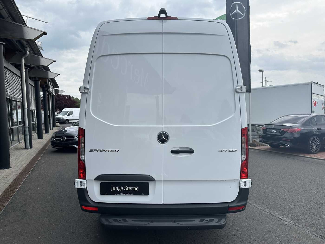 Mercedes-Benz Sprinter 317 CDI 3665 9G Klima 360 MBUX SHZ - Суцільнометалевий фургон: фото 5 Mercedes-Benz Sprinter 317 CDI 3665 9G Klima 360 MBUX SHZ - Суцільнометалевий фургон: фото 5