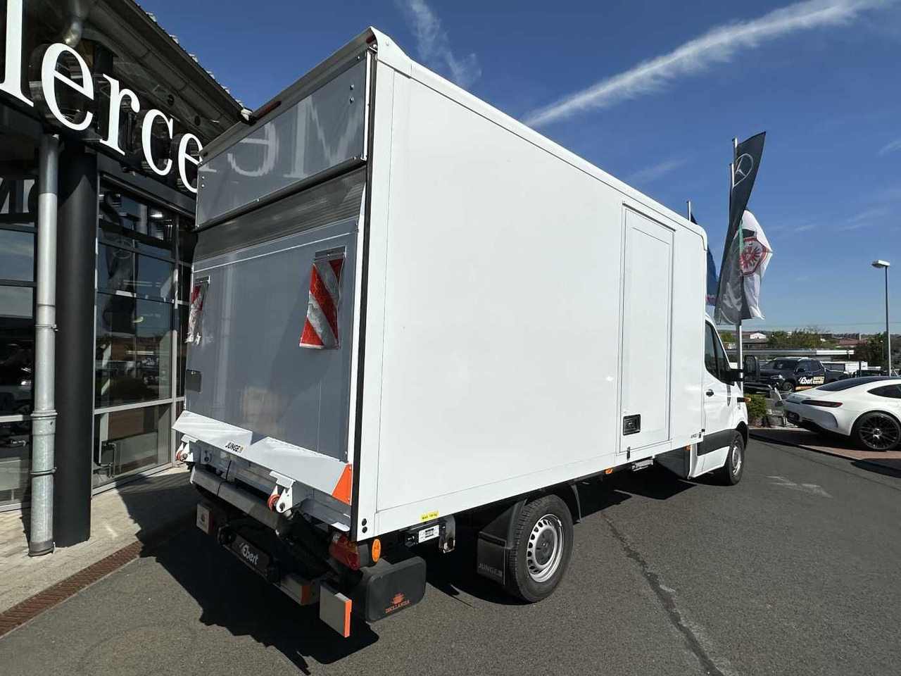 Mercedes-Benz Sprinter 317 CDI Koffer LBW Schwing Klima Kamera - Фургон з закритим кузовом: фото 4 Mercedes-Benz Sprinter 317 CDI Koffer LBW Schwing Klima Kamera - Фургон з закритим кузовом: фото 4