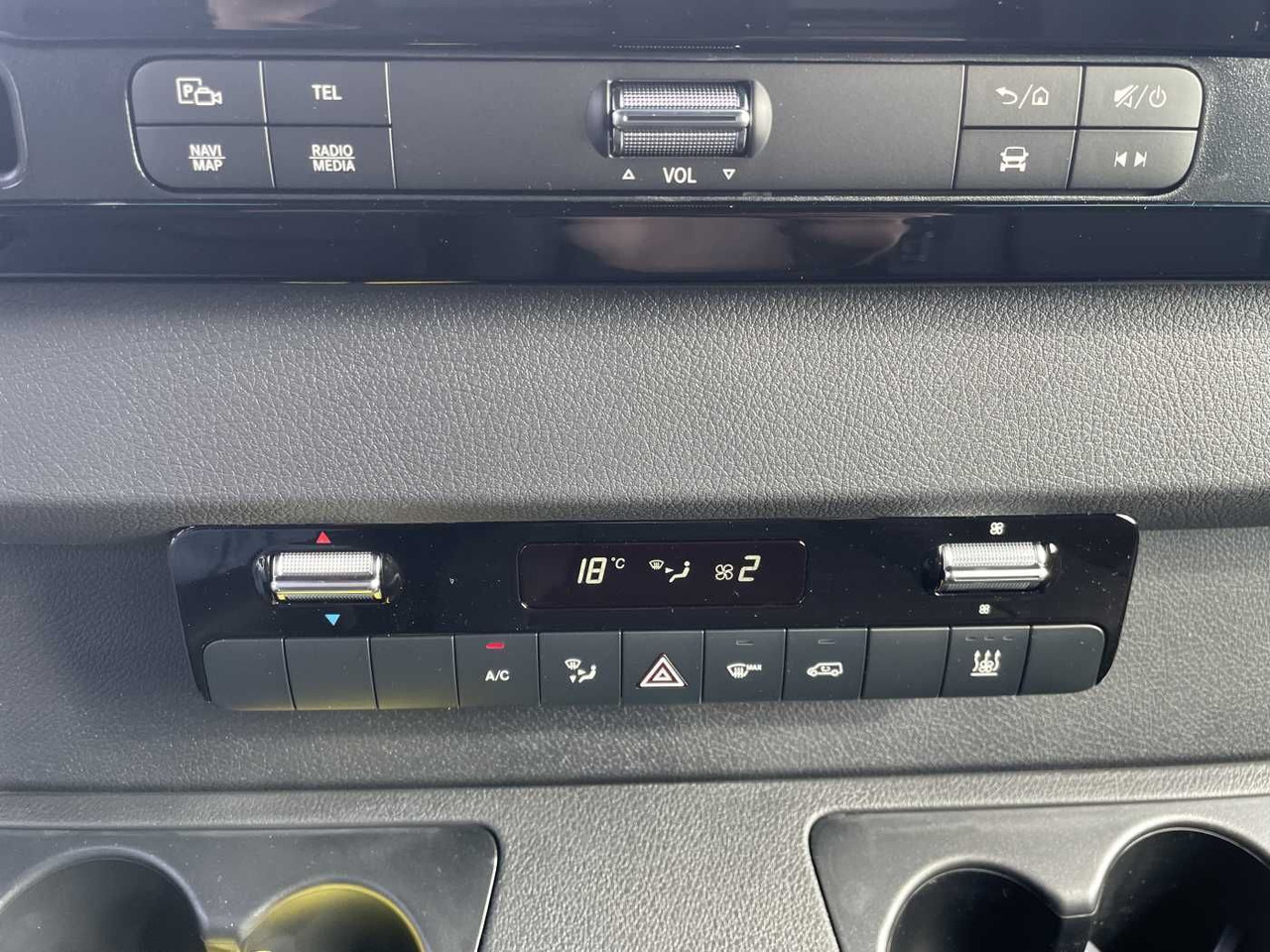 Суцільнометалевий фургон Mercedes-Benz Sprinter 319 CDI 4x4 3665 Klima Kamera MBUX LED: фото 15