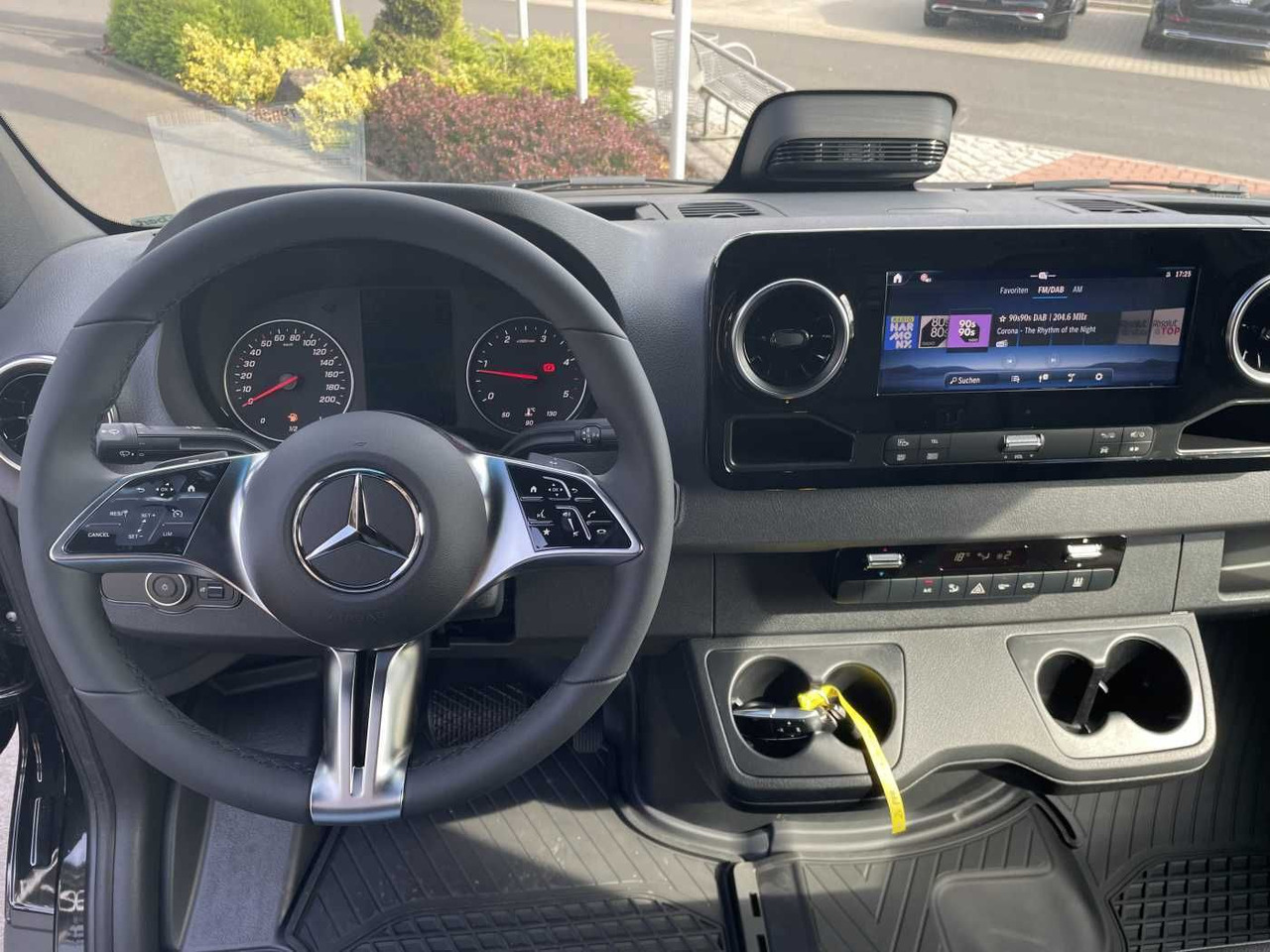 Суцільнометалевий фургон Mercedes-Benz Sprinter 319 CDI 4x4 3665 Klima Kamera MBUX LED: фото 12