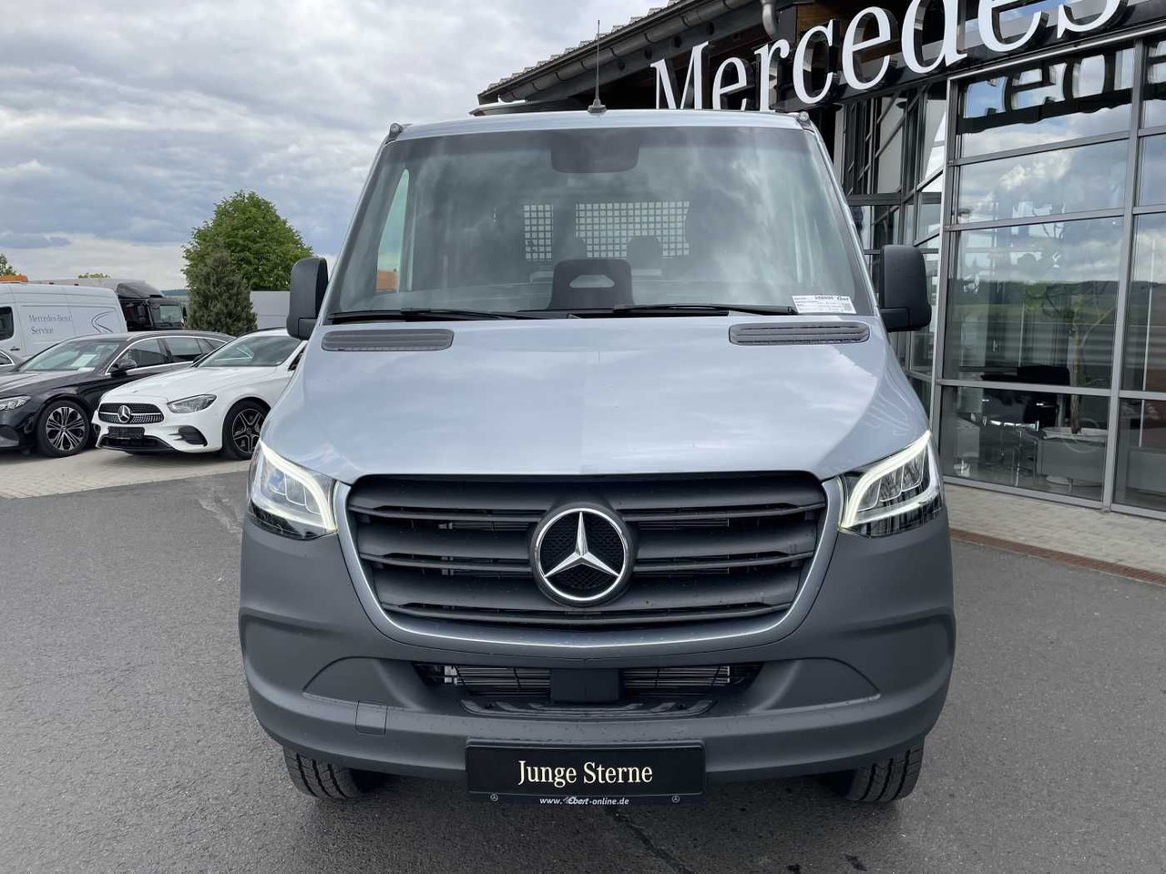 Mercedes-Benz Sprinter 319 CDI 4x4 DoKa Klima Stdheiz AHK LED - Легка бортова вантажівка: фото 2 Mercedes-Benz Sprinter 319 CDI 4x4 DoKa Klima Stdheiz AHK LED - Легка бортова вантажівка: фото 2