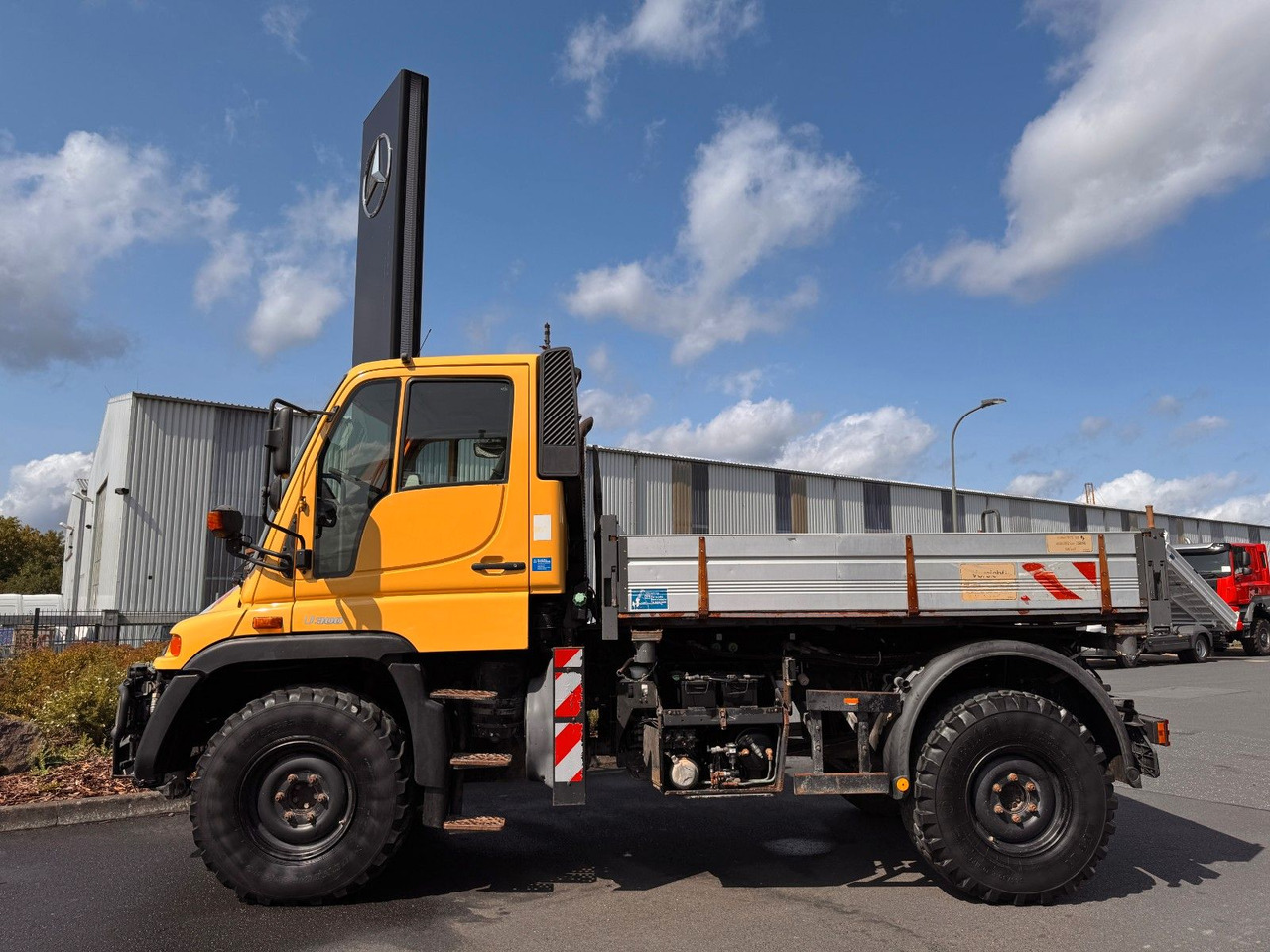Mercedes-Benz Unimog U300 4x4 Vario-Pilot - Легка бортова вантажівка: фото 4 Mercedes-Benz Unimog U300 4x4 Vario-Pilot - Легка бортова вантажівка: фото 4