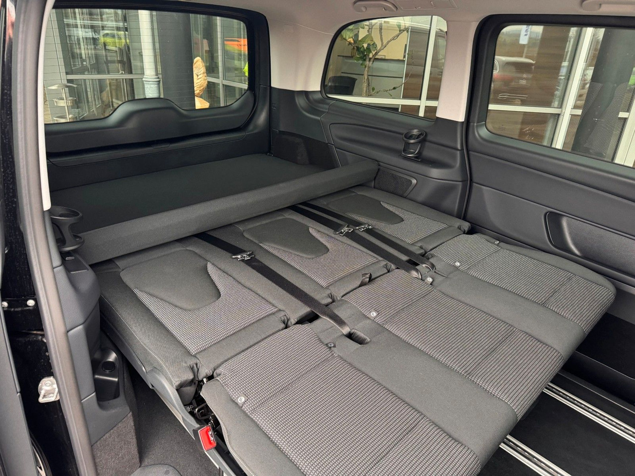 Універсал Mercedes-Benz V 220 d STYLE K Liege-Paket AHK2,5 DISTRONIC: фото 8 Універсал Mercedes-Benz V 220 d STYLE K Liege-Paket AHK2,5 DISTRONIC: фото 8