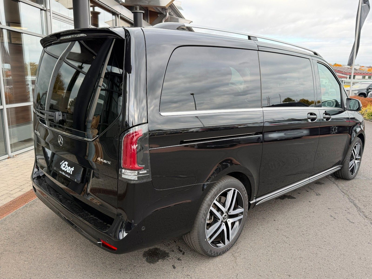 Mercedes-Benz V 300 d 4MATIC EXCLUSIVE Luxus-Sitze AHK2,5to - Універсал: фото 4 Mercedes-Benz V 300 d 4MATIC EXCLUSIVE Luxus-Sitze AHK2,5to - Універсал: фото 4