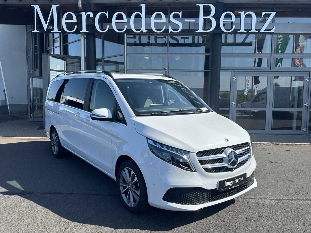 Mercedes-Benz V 300 d AVA ED 6Sitze Burmester 360Kamera el Tür - Легковий автомобіль: фото 1 Mercedes-Benz V 300 d AVA ED 6Sitze Burmester 360Kamera el Tür - Легковий автомобіль: фото 1