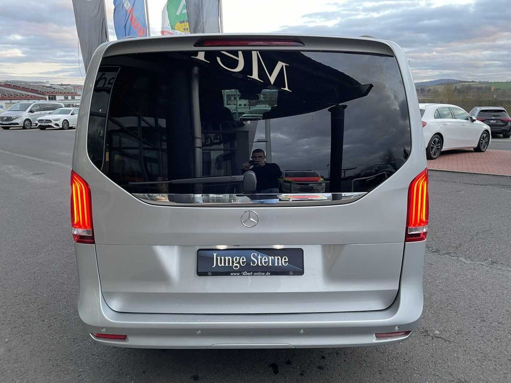 Mercedes-Benz V 300 d EXCLUSIVE ED AMG Panorama AHK2,5 DISTRON Mercedes-Benz V 300 d EXCLUSIVE ED AMG Panorama AHK2,5 DISTRON - Легковий автомобіль: фото 4 Mercedes-Benz V 300 d EXCLUSIVE ED AMG Panorama AHK2,5 DISTRON Mercedes-Benz V 300 d EXCLUSIVE ED AMG Panorama AHK2,5 DISTRON - Легковий автомобіль: фото 4