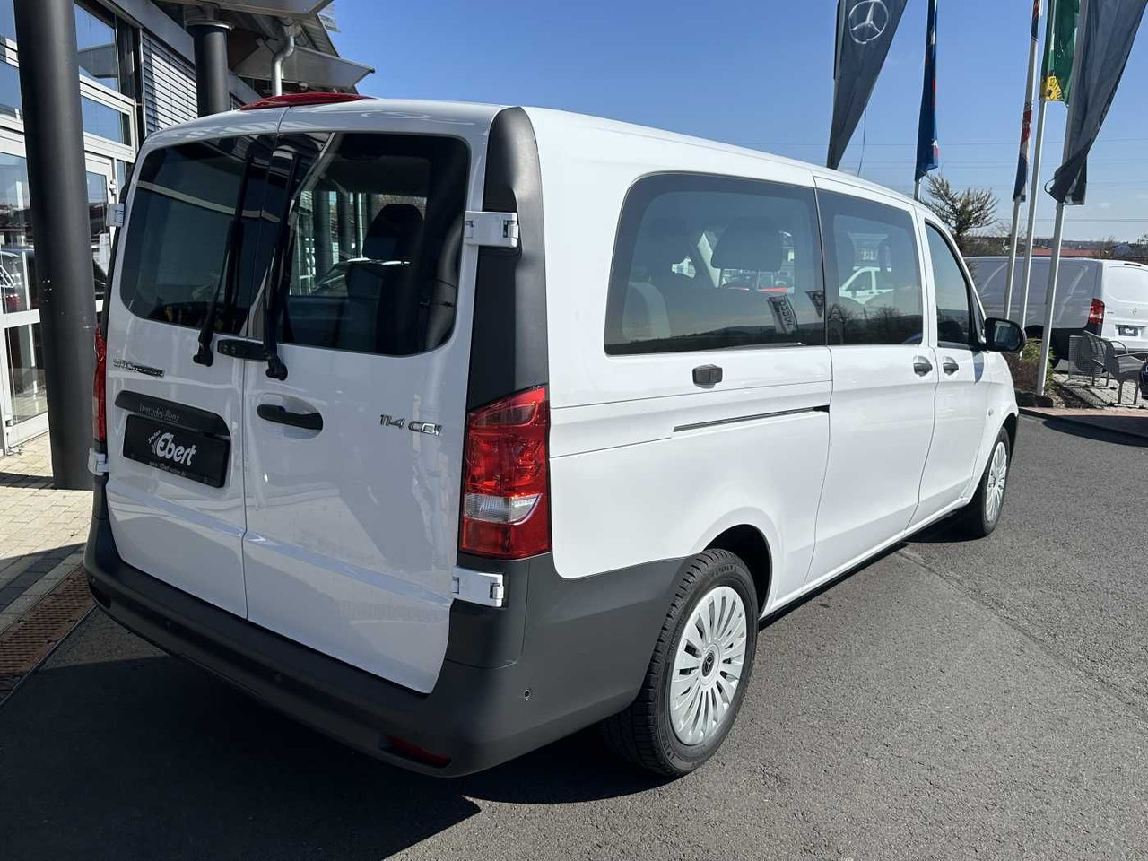 Mercedes-Benz Vito 114 CDI Tourer 8Sitze Klima Audio40 Kamera - Пасажирський фургон: фото 4 Mercedes-Benz Vito 114 CDI Tourer 8Sitze Klima Audio40 Kamera - Пасажирський фургон: фото 4