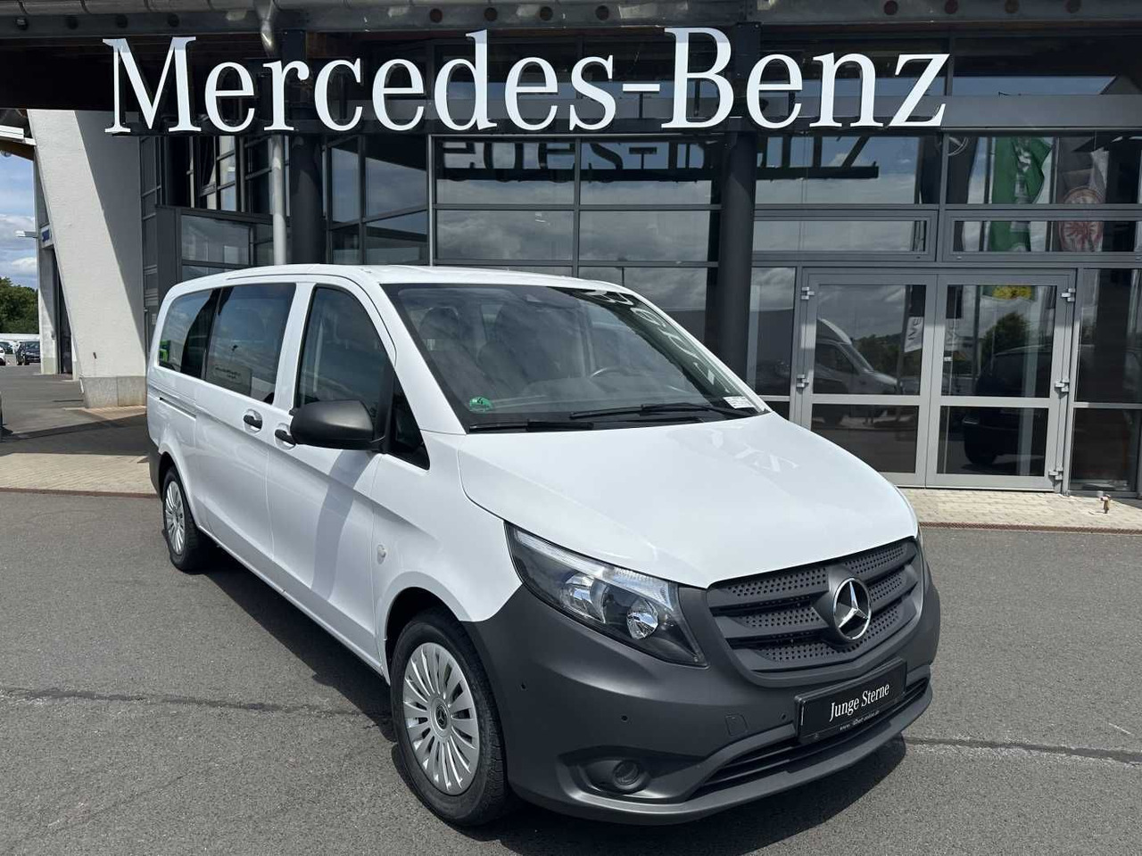 Mercedes-Benz Vito 114 CDI Tourer 9G Klima Audio40 Extralang - Пасажирський фургон: фото 1 Mercedes-Benz Vito 114 CDI Tourer 9G Klima Audio40 Extralang - Пасажирський фургон: фото 1