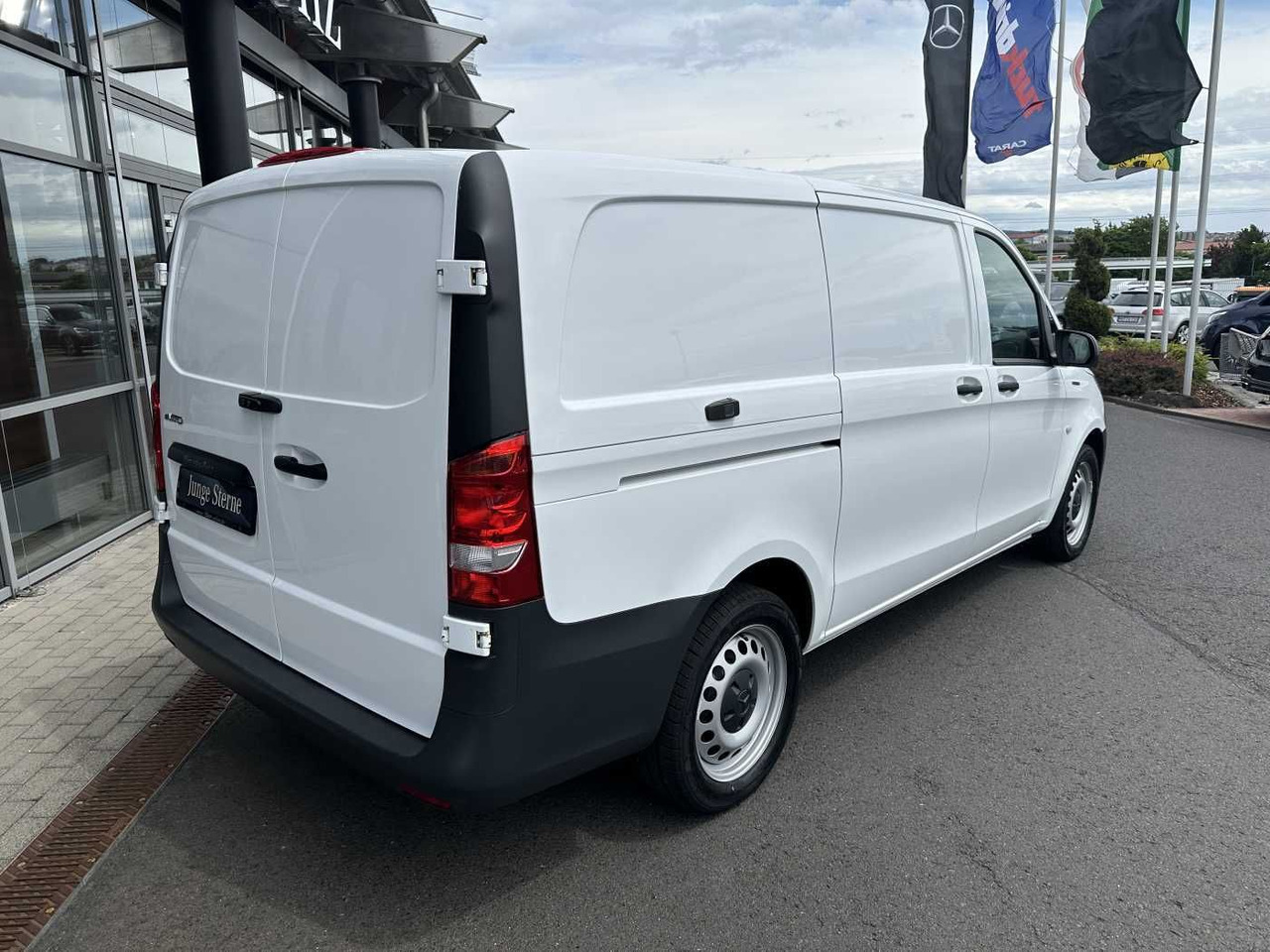 Mercedes-Benz eVito 112 Klima Kamera Navi SHZ Tempomat - Легковий фургон, Електричний фургон: фото 4 Mercedes-Benz eVito 112 Klima Kamera Navi SHZ Tempomat - Легковий фургон, Електричний фургон: фото 4