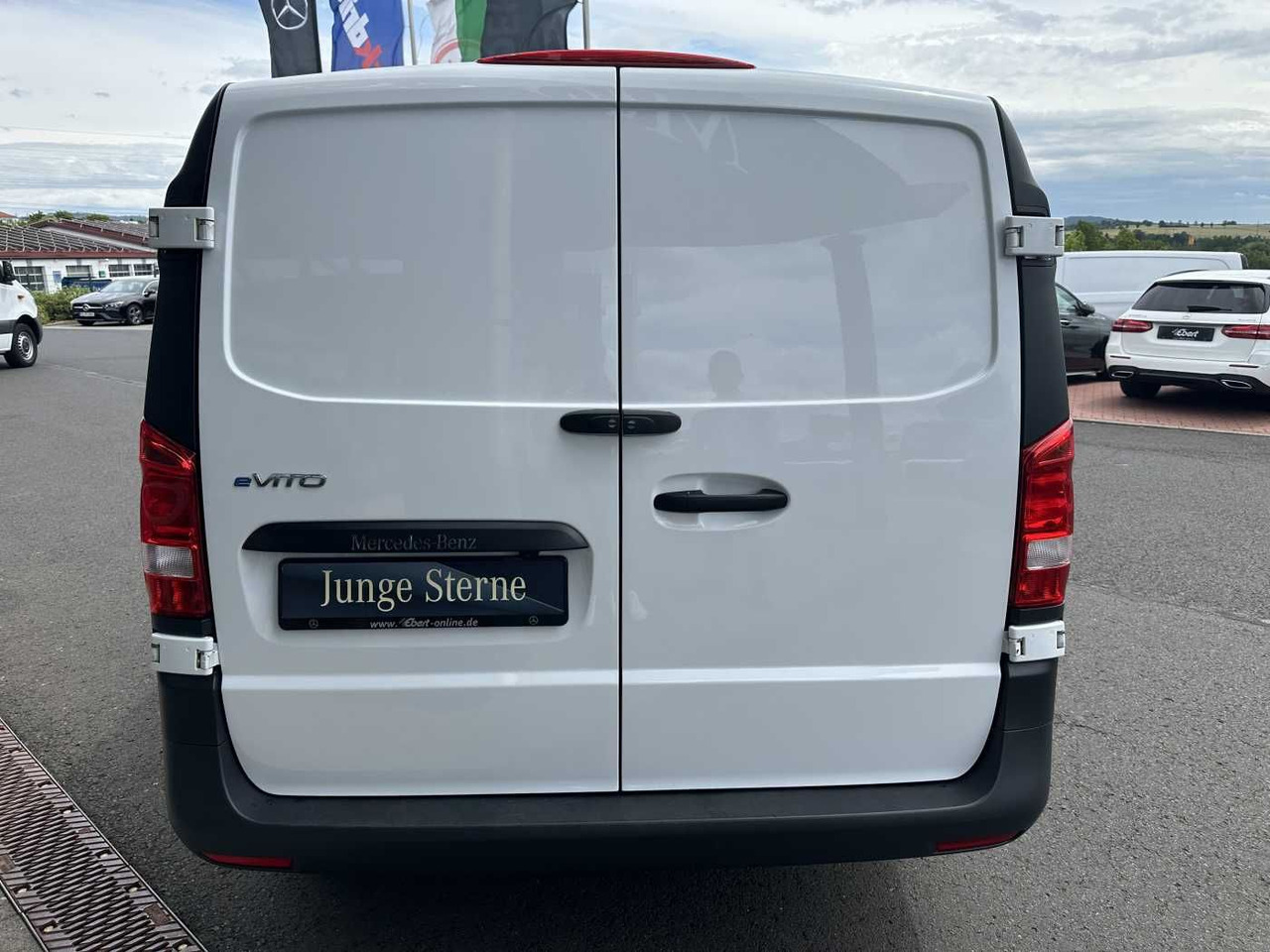 Mercedes-Benz eVito 112 Klima Kamera Navi SHZ Tempomat - Легковий фургон, Електричний фургон: фото 5 Mercedes-Benz eVito 112 Klima Kamera Navi SHZ Tempomat - Легковий фургон, Електричний фургон: фото 5
