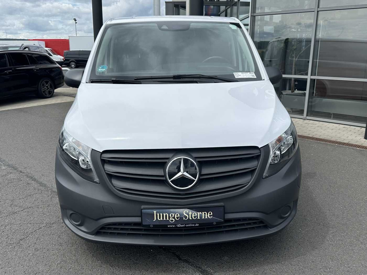 Mercedes-Benz eVito 112 Klima Kamera Navi SHZ Tempomat - Легковий фургон, Електричний фургон: фото 2 Mercedes-Benz eVito 112 Klima Kamera Navi SHZ Tempomat - Легковий фургон, Електричний фургон: фото 2