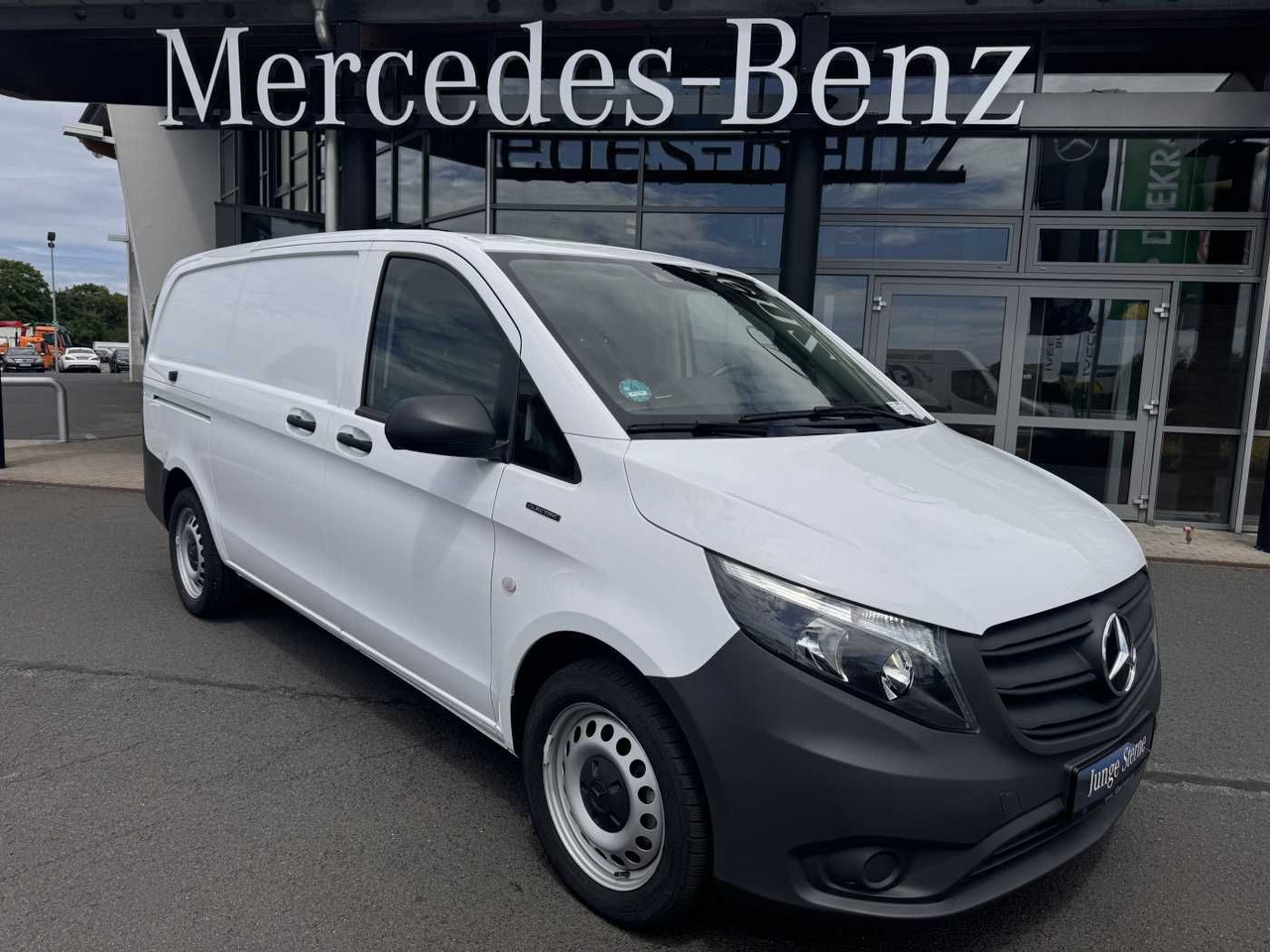 Mercedes-Benz eVito 112 Klima Kamera Navi SHZ Tempomat - Легковий фургон, Електричний фургон: фото 1 Mercedes-Benz eVito 112 Klima Kamera Navi SHZ Tempomat - Легковий фургон, Електричний фургон: фото 1