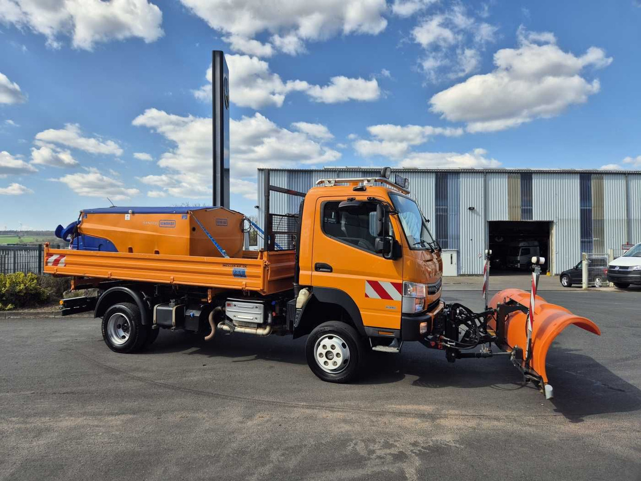 Mitsubishi Canter 6C18 4x4 Kipper Winterdienst Schild 2x AH - Малотоннажний самоскид: фото 5 Mitsubishi Canter 6C18 4x4 Kipper Winterdienst Schild 2x AH - Малотоннажний самоскид: фото 5