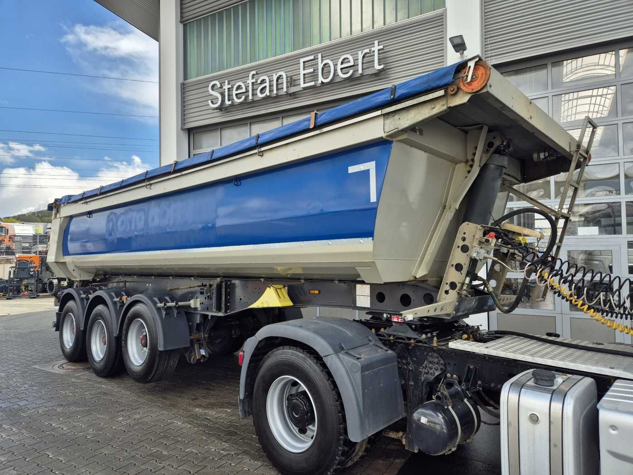 Schmitz Cargobull SGF*S3 SKI 24 SL 7.2 Mulde 23m³ Liftachse 5x - Самоскид напівпричіп: фото 1 Schmitz Cargobull SGF*S3 SKI 24 SL 7.2 Mulde 23m³ Liftachse 5x - Самоскид напівпричіп: фото 1