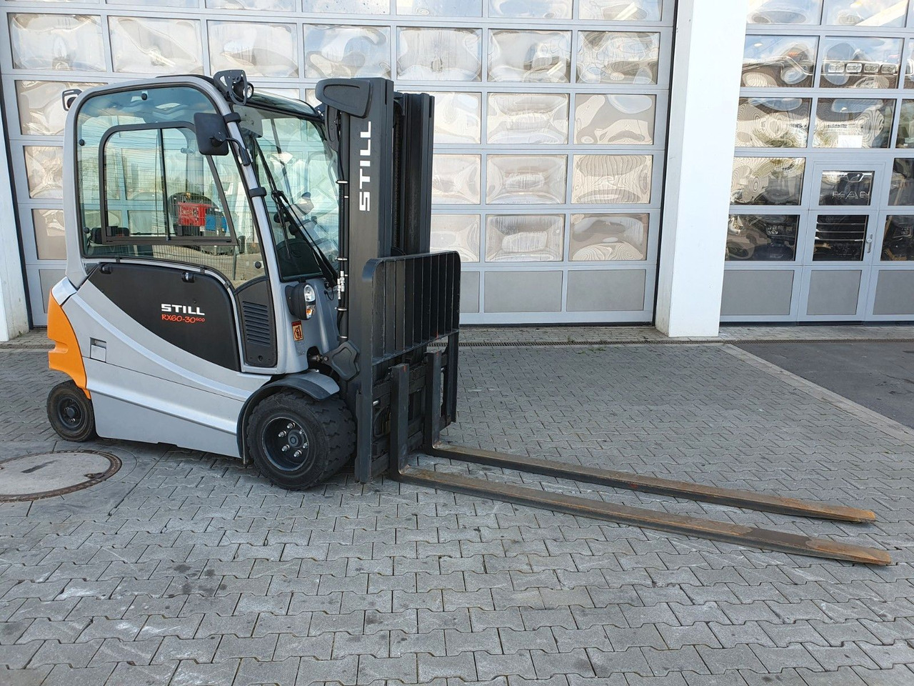 Still RX60-30L/600 - Triplex: 4,6m / nur 1.245h / SS - Електронавантажувач: фото 2 Still RX60-30L/600 - Triplex: 4,6m / nur 1.245h / SS - Електронавантажувач: фото 2