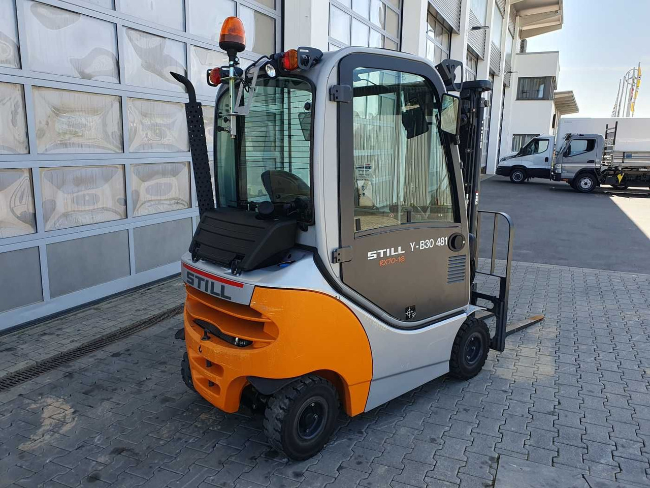 Still RX70-16 / Triplex: 4.60m / nur 638h! / 1.600kg - Дизельний навантажувач: фото 4 Still RX70-16 / Triplex: 4.60m / nur 638h! / 1.600kg - Дизельний навантажувач: фото 4
