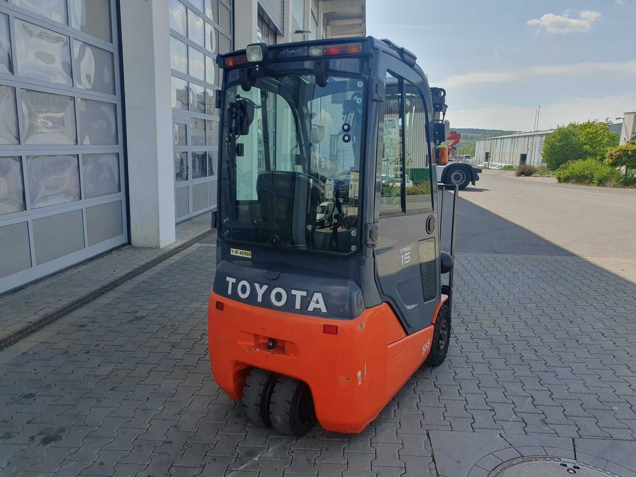 Toyota 8FBET15 / Triplex: 4.30m / nur 3.412h! / 2022 - Електронавантажувач: фото 4 Toyota 8FBET15 / Triplex: 4.30m / nur 3.412h! / 2022 - Електронавантажувач: фото 4