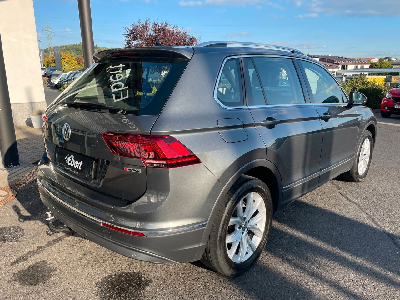 Volkswagen Tiguan 2.0 TSI Highline 4M AHK+LED+DAB+ACC+PDC - Позашляховик: фото 5 Volkswagen Tiguan 2.0 TSI Highline 4M AHK+LED+DAB+ACC+PDC - Позашляховик: фото 5