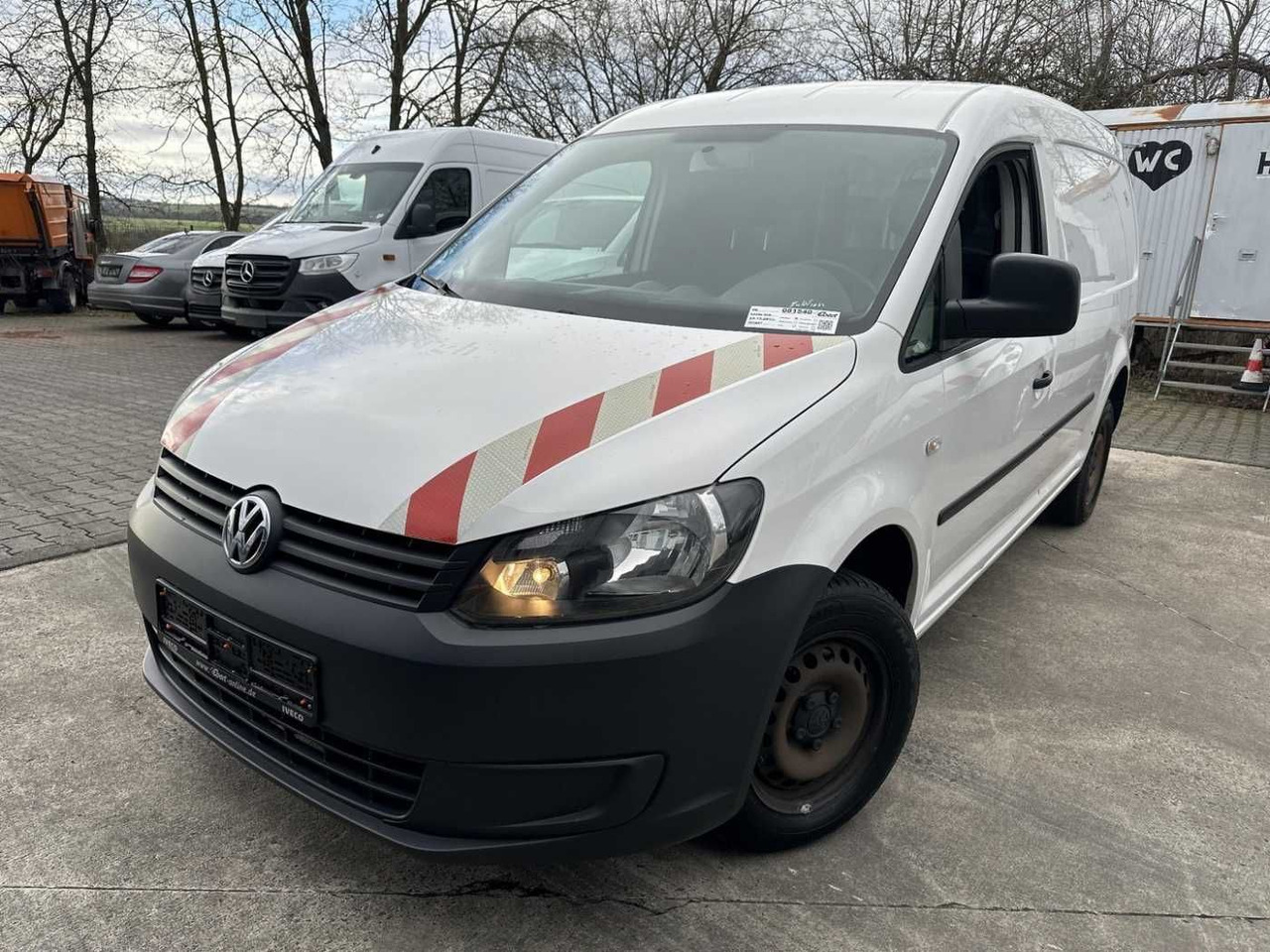Volkswagen VW Caddy 2.0 TDI 4Motion Maxi Kasten Regal - Суцільнометалевий фургон: фото 1 Volkswagen VW Caddy 2.0 TDI 4Motion Maxi Kasten Regal - Суцільнометалевий фургон: фото 1