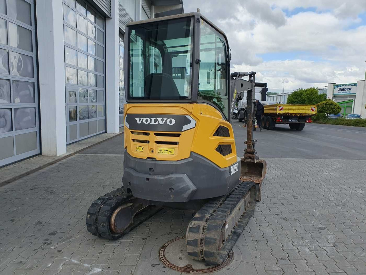 Volvo ECR25D / nur 2.974h! / 1x Tieflöffel / 2016 - Міні-екскаватор: фото 5 Volvo ECR25D / nur 2.974h! / 1x Tieflöffel / 2016 - Міні-екскаватор: фото 5